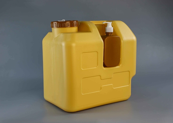 قنينة بلاستيكية محمولة من 30 لتر HDPE 8 جالون دلو ماء مع الصنبور وقنينة صابون سائل لخيم السيارة في الهواء الطلق